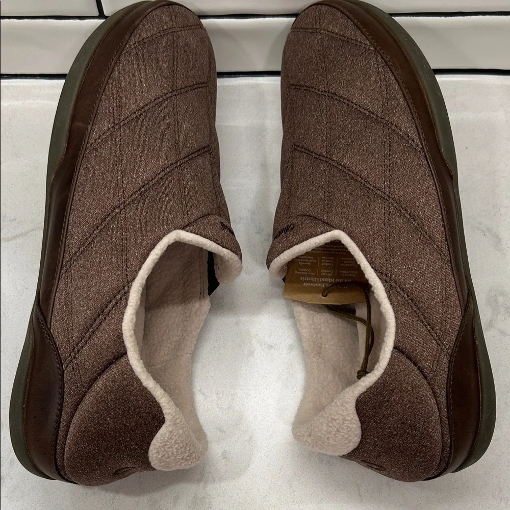 OluKai Puku'i Slipper Toffee Quilted Slippers with Cream Lining Men’s 13 NWT